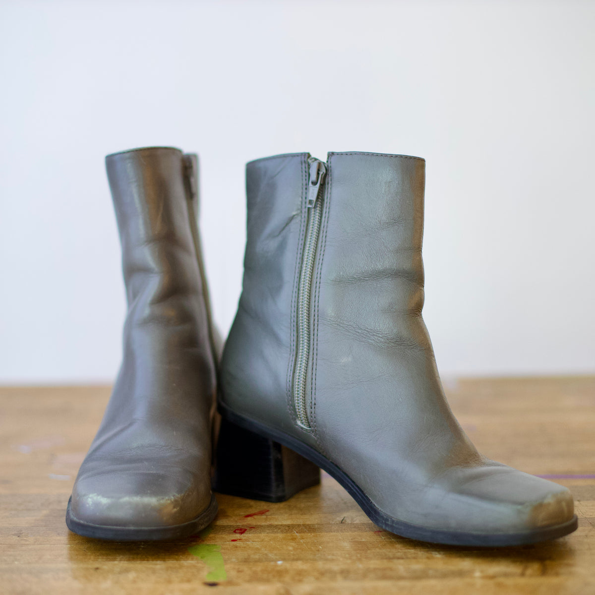 Vintage Naturalizer Grey Leather Block Heel Boots 7W