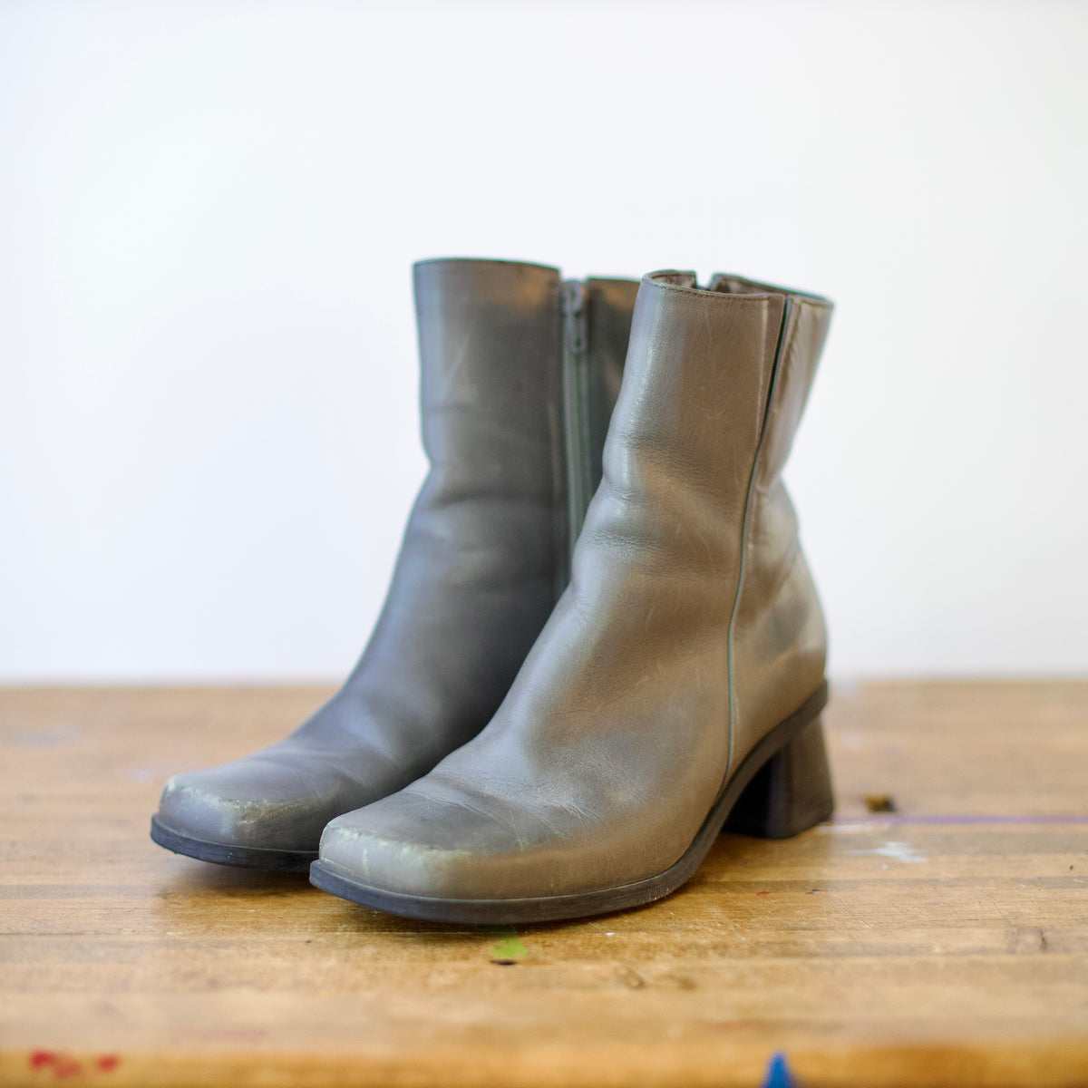 Vintage Naturalizer Grey Leather Block Heel Boots 7W
