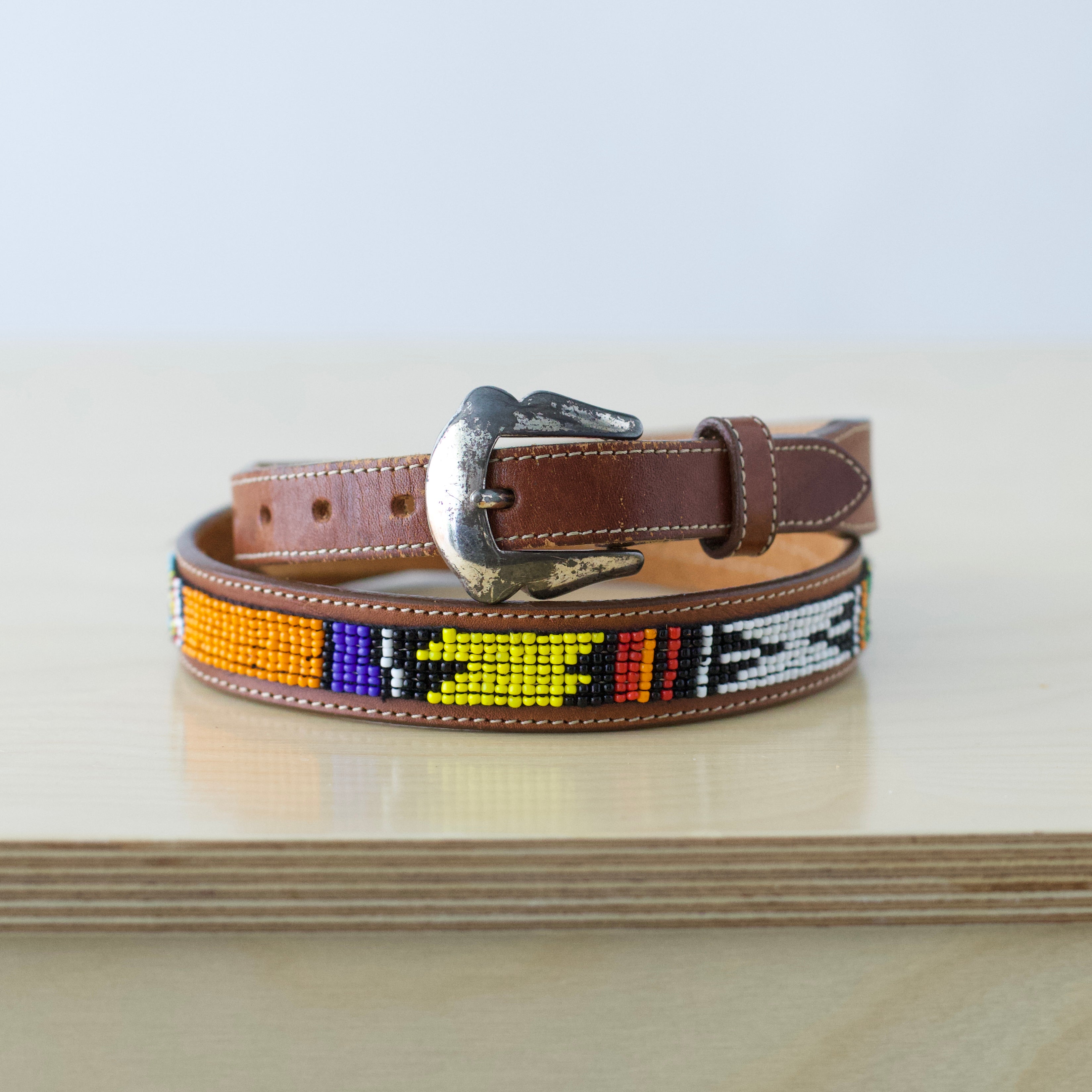 M Vintage western genuine leather beaded belt
