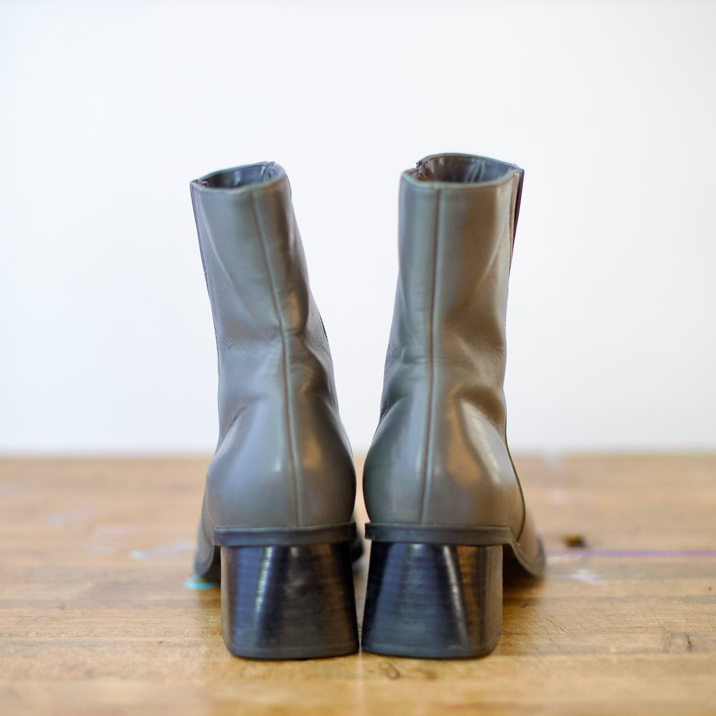 Vintage Naturalizer Grey Leather Block Heel Boots 7W