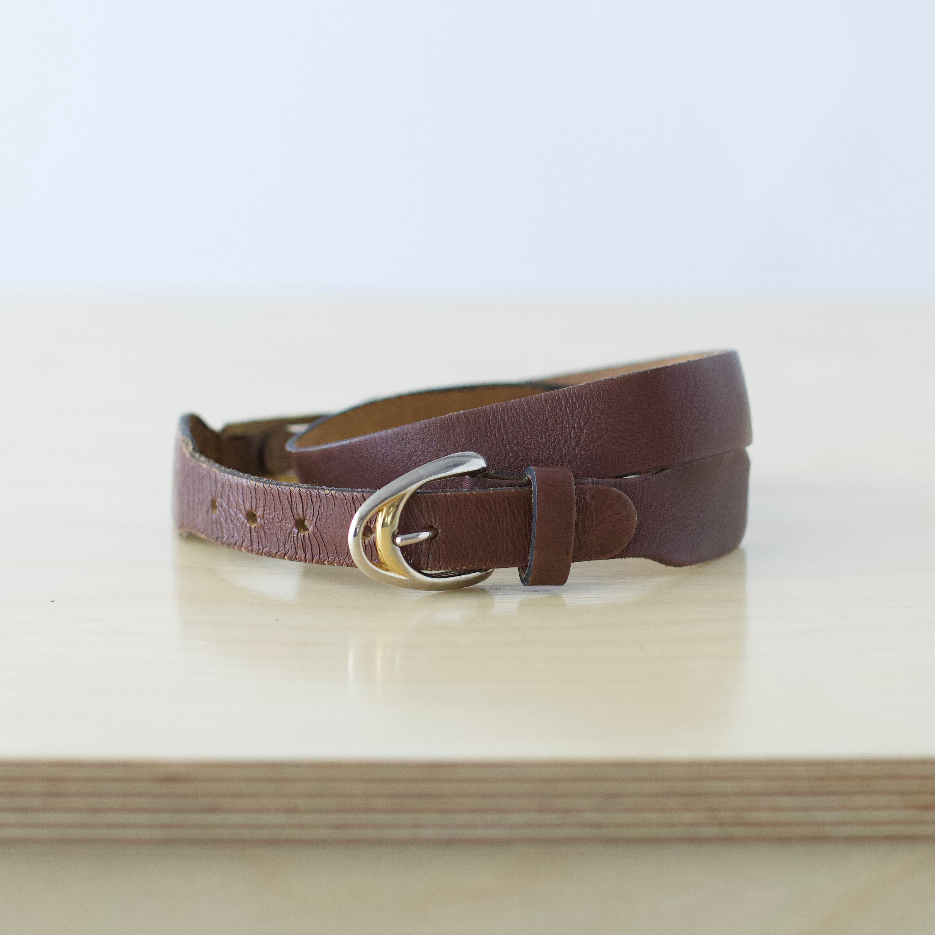 XS/S brown genuine leather belt with brass detailing
