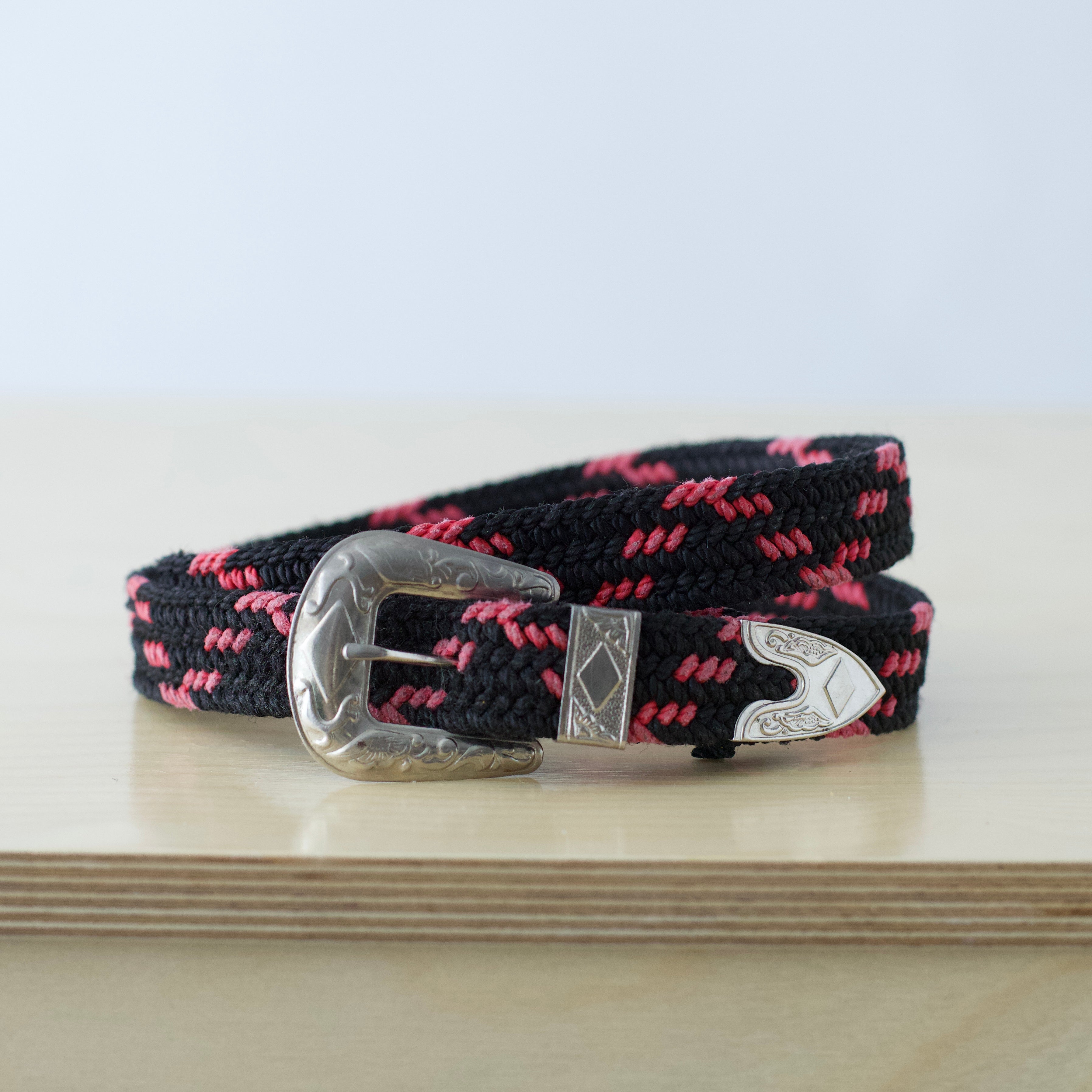 S-XL Vintage woven western black and pink neon pattern with ornate silver hardware