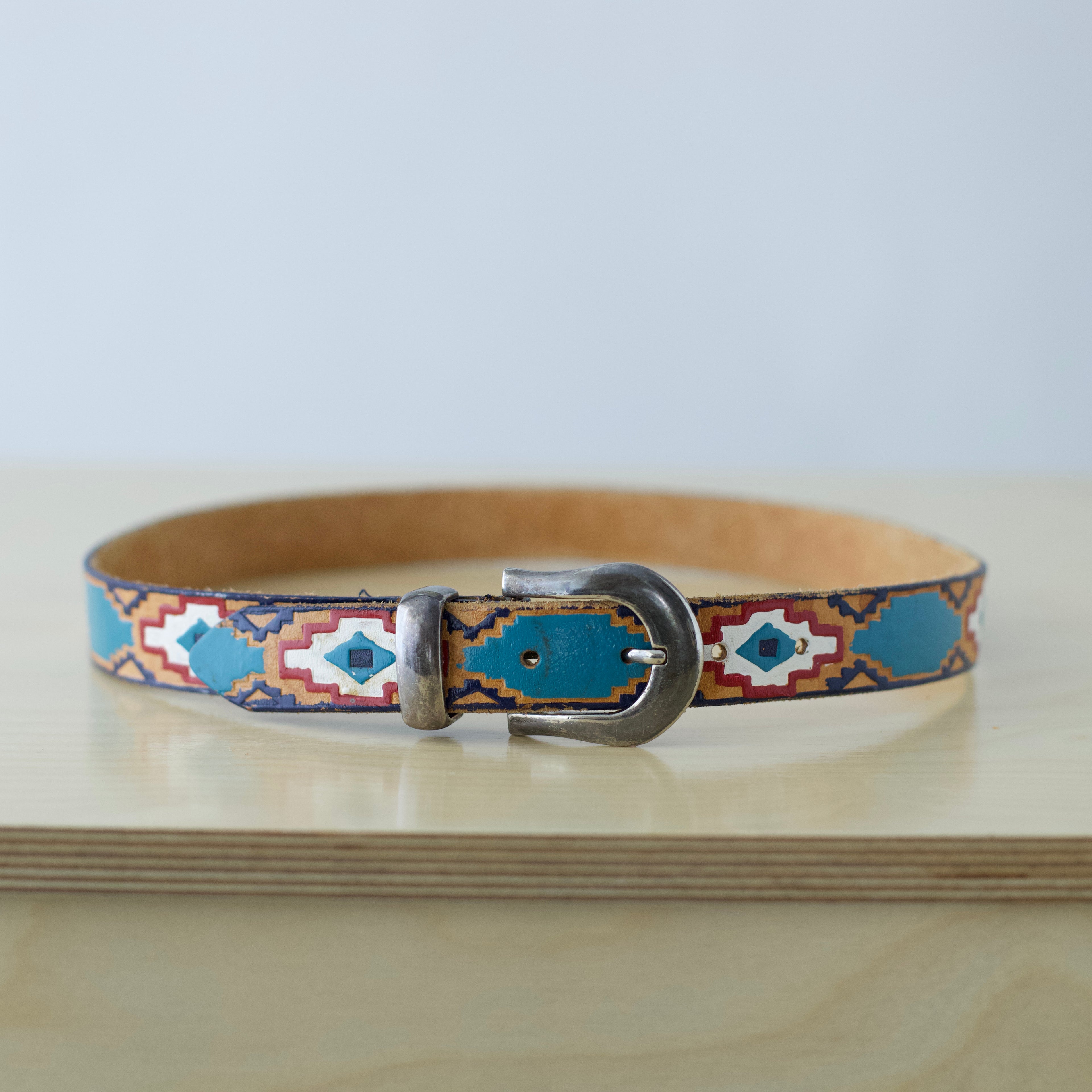 M/L Vintage Hand Painted Southwestern belt with silver buckle