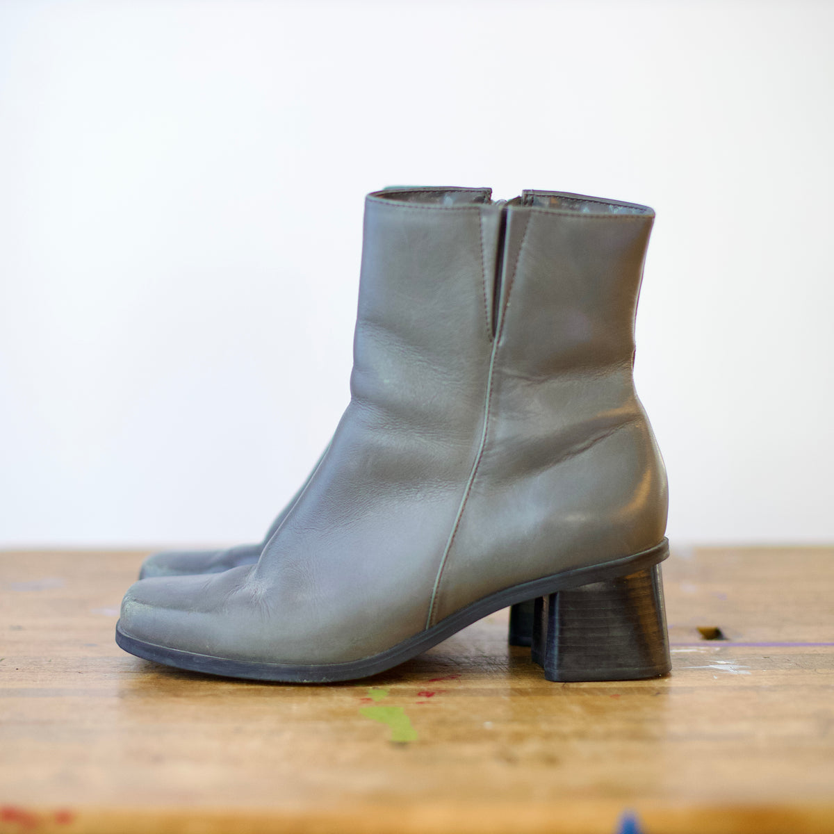 Vintage Naturalizer Grey Leather Block Heel Boots 7W