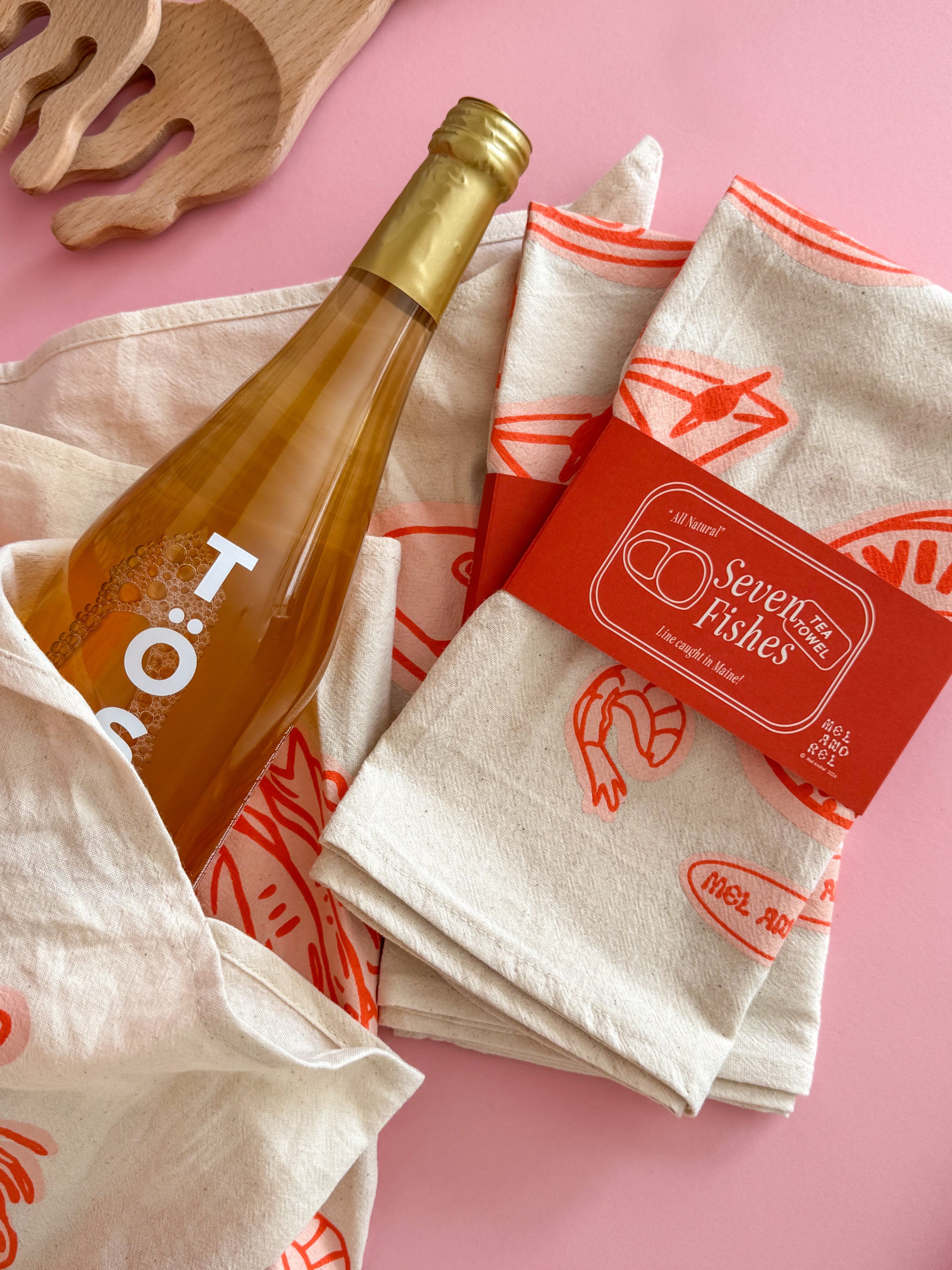 Mel Andrel Tea Towel Seven Fishes | Gumdrop