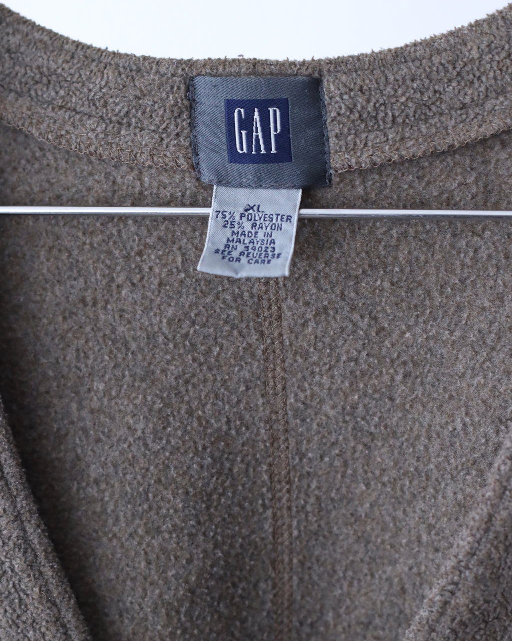Men's Gap Front Pocket Button Vest Gray