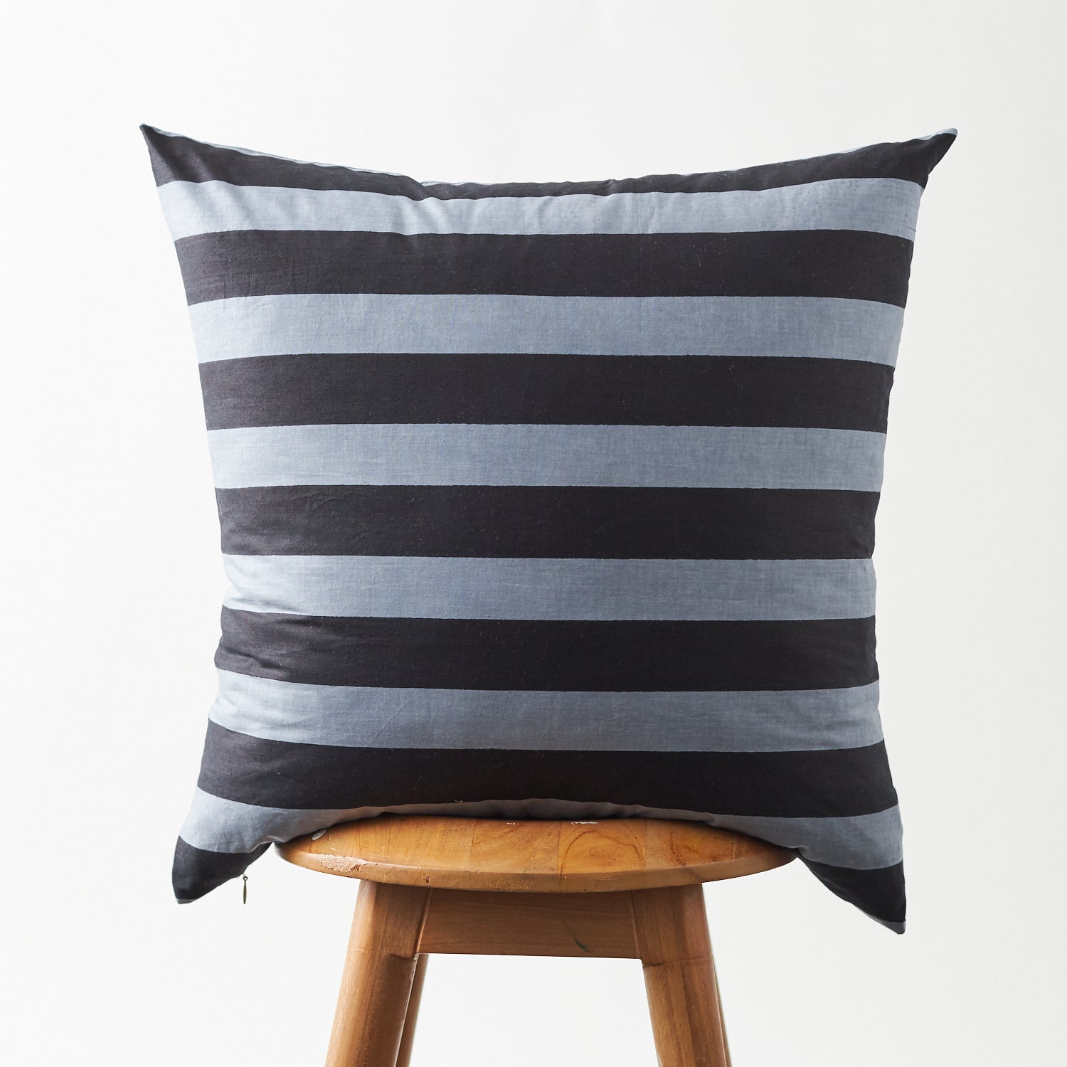 Cotton Horizontal Stripe Pillow Cover Blue & Navy 20"x20"