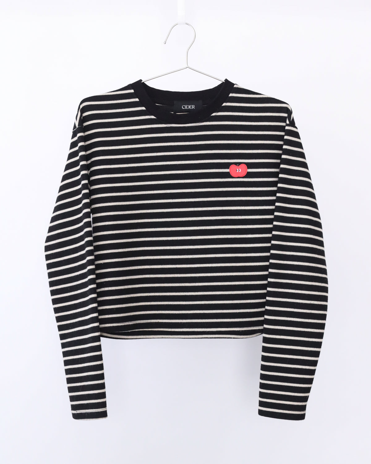 Women's Cider Black and White Apple Long Sleeve Size XS